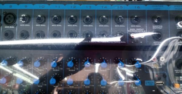 Mesa oneal omx 16 usb 16 canais p-10/xlr/usb - Imagem 3